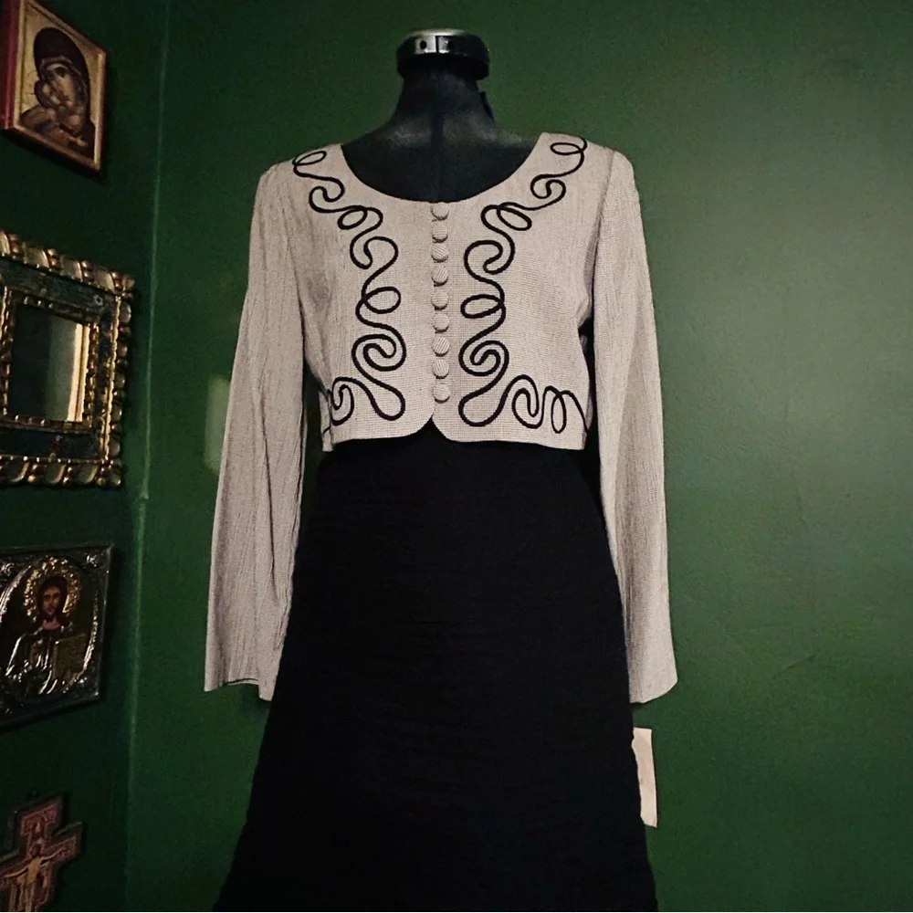 Vintage 1990s Beige + Black Ribbon Appliqué Bolero Jacket w/Buttons sz 8 Petite - Picture 1 of 12